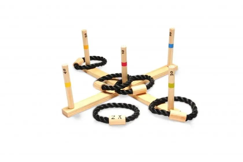 Gra zręcznościowa BS Toys - Rzut obręczą do celu, drewno, 6 lat +